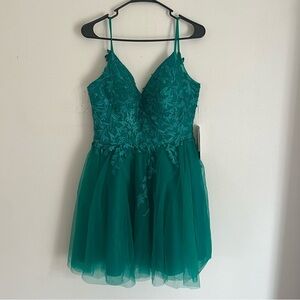 STACEES Hunter Green A Line Tulle Homecoming Dress Size 12 NWT